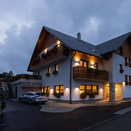 Pr Anzl Guest house