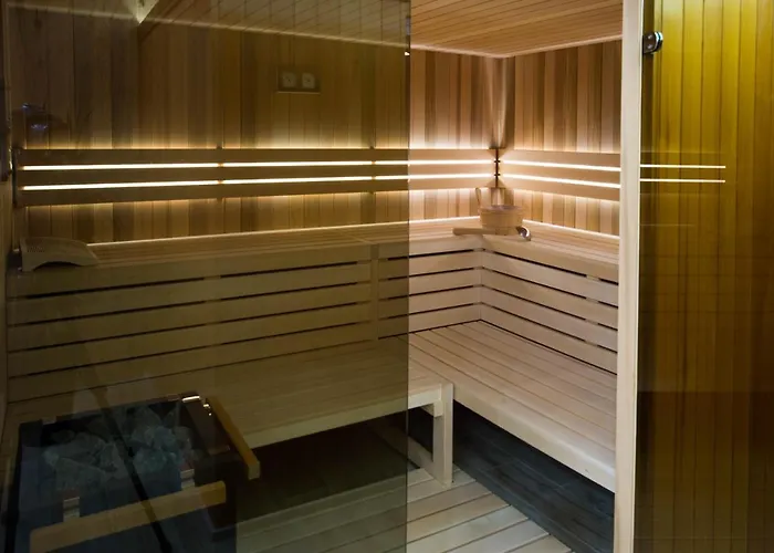 بيت ضيافة Pr Anzl 3*